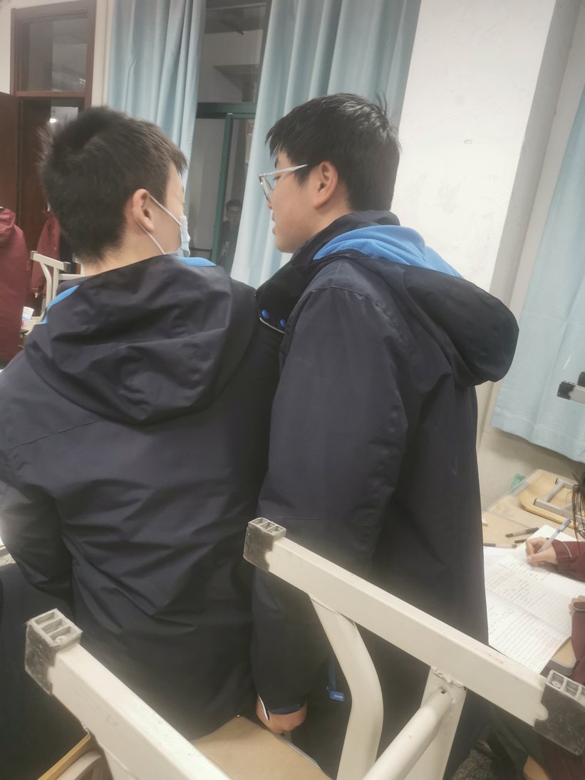 论一位学者的侧颜哲学